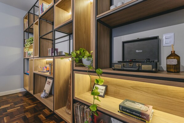 Apartment, Smoking | 3 bedrooms - Apto bem Equipado c Wifi Lareira e boa Localiza o (Teresópolis)