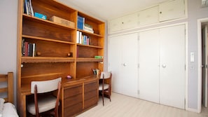 Apartment | 3 bedrooms - Apto com boa Localiza o Garagem e Ar-condicionado (Brasília)