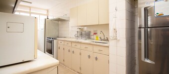 Apto com boa Localiza o Garagem e Ar-condicionado