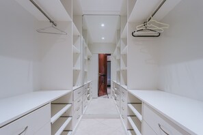 Casa, fumatori | 5 camere