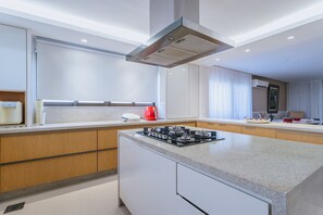Room - Casa em Condom nio com Lazer Completo e Wifi (Mangaratiba)