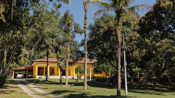 4 bedrooms