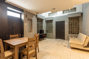 單棟房屋, 吸煙房 | 2 間睡房