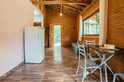 Ref gio na Natureza Confort vel Chal bem Equipado