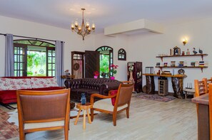 Casa, para fumantes | 3 quartos