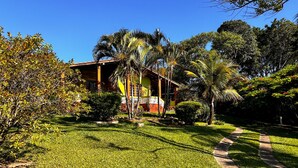 House, Smoking - Ch Cara Iracema com Lazer Completo e Wi-fi (Salto)