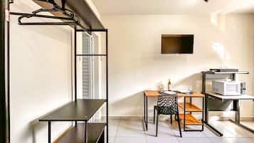 Apartment, Smoking | 1 bedroom