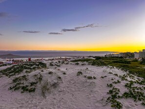 Apartment | 3 bedrooms - Incr vel Apto a 800m da Praia do Forte - Cabo Frio (Cabo Frio)