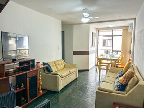 Apartment | 3 bedrooms - Incr vel Apto a 800m da Praia do Forte - Cabo Frio (Cabo Frio)