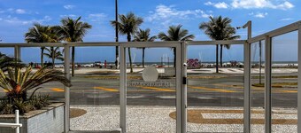Timo Apto de Frente Para Praia do Boqueir o SP