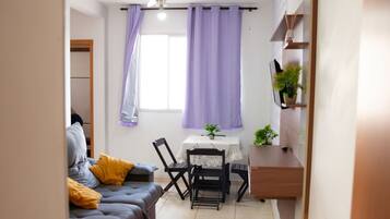 Apartamento, para fumantes | 2 quartos