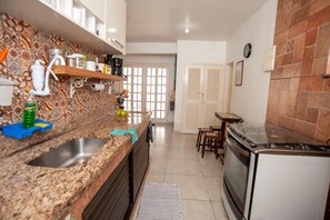 3 bedrooms - Casa c Ar-condicionado a 200m do Mar-saquarema RJ (Saquarema)