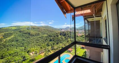 Lindo Apto com Lazer Completo em Guas de Lind ia