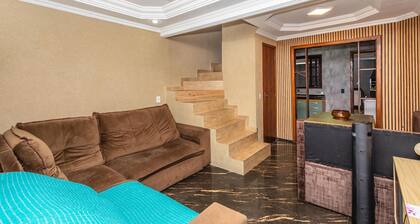 Casa com Churrasq Garagem Wi-fi e Petfriendly