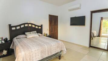 2 quartos, Wi-Fi de cortesia, roupa de cama