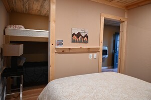Standard Cabin, Multiple Beds | Rollaway beds, bed sheets