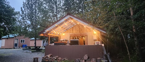 Grill-/Picknickplatz