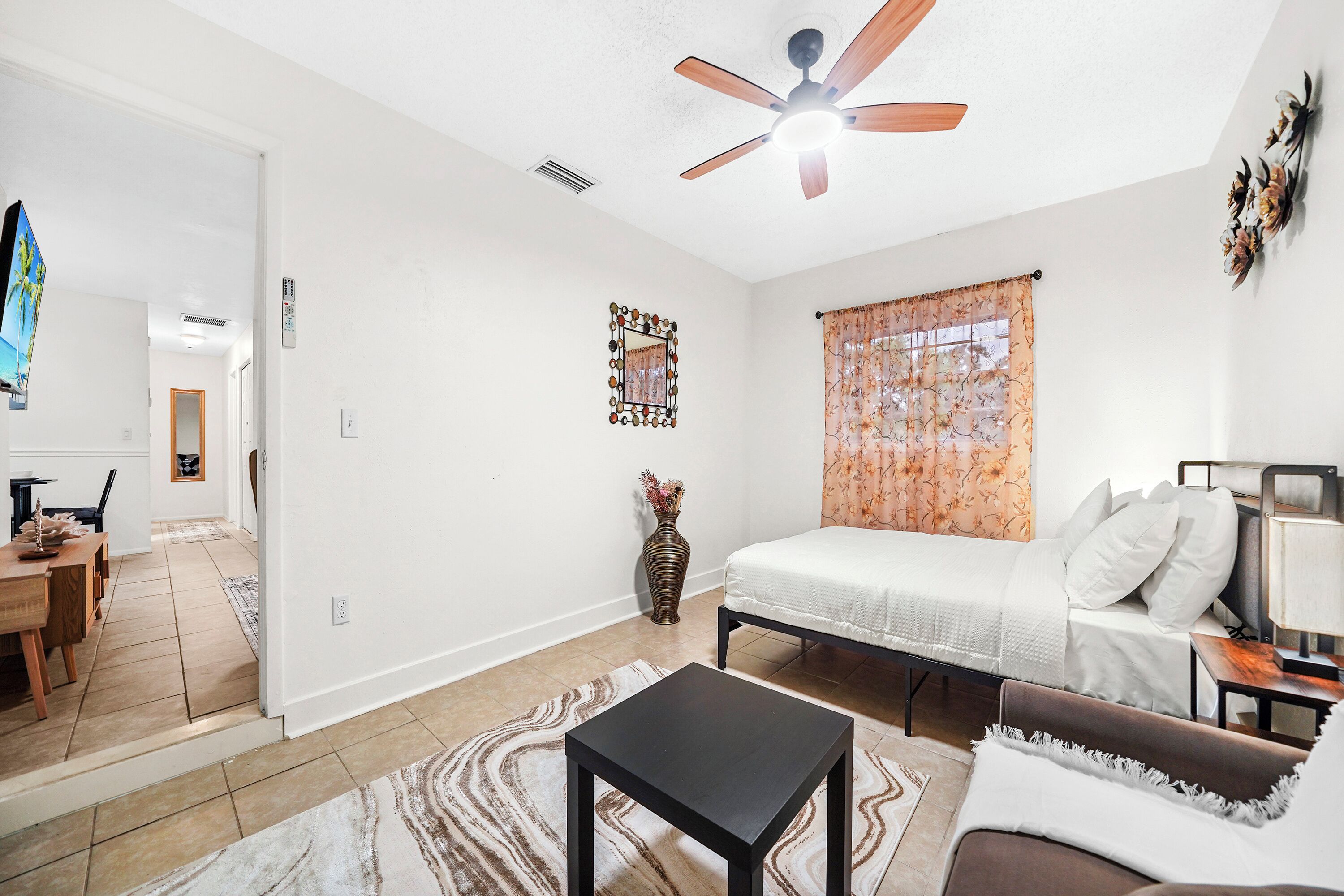 3 bedrooms, iron/ironing board, travel crib, free WiFi