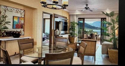 Luxury at Villa Del Palmar Loreto Presidential Penthouse