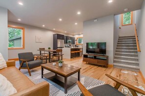 Chalet, 3 Bedrooms, Smoking, Hot Tub | Living room - 15gs - Hot Tub - Wifi- Pets Ok (Deming)