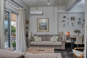 TV - Forest Dreams Penthouse (Athina)