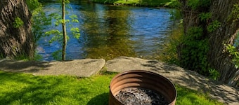 Lovells Riverside Cabin #1 is just steps from the North Branch of the AuSable River with private stair access. You’re also moments from the iconic Lovells Riverside Tavern.