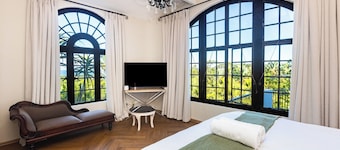 Peaceful 3-Bed Home | Pool, Garden, Sea Views