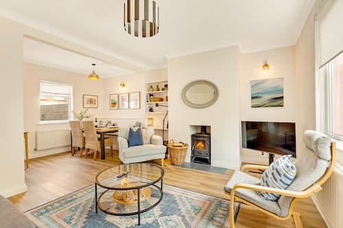 Cherry Tree House- North East Escapes
