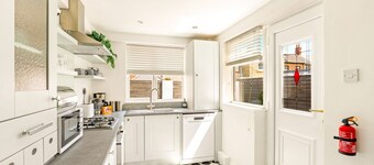 Cherry Tree House- North East Escapes