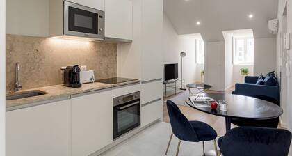 The Explorer’s Nest – 2BR in Lisbon
