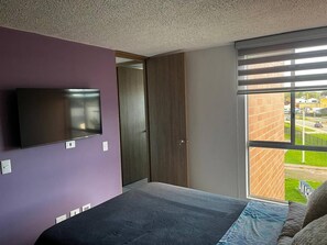2 bedrooms, desk, iron/ironing board, free WiFi