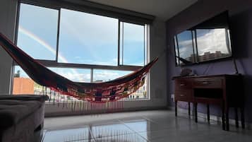 Smart TV, videojuegos, tenis de mesa y impresora