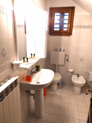 Bathroom - La Fornace Di Montaione (Montaione)