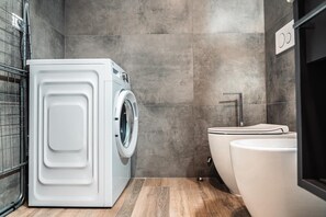 Regadera y bidet 