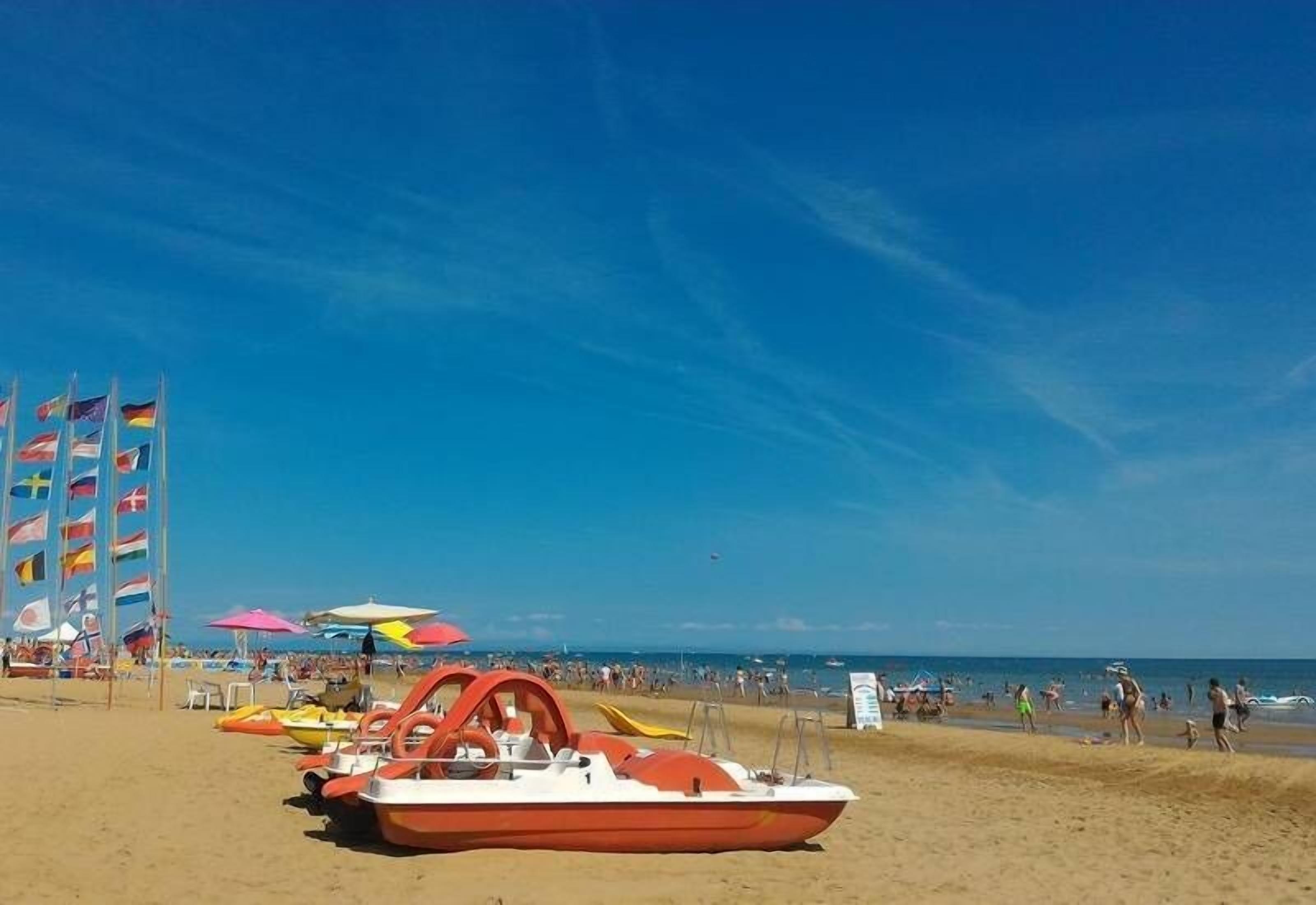 Strand