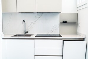 Fridge, microwave, dishwasher, highchair - Residence Diana West three-room apartment C6*++ for 6 people with sea view (Bibione)