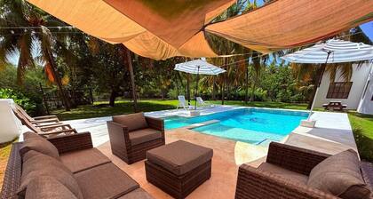 COSTA DEL SOL TROPICAL HOUSE