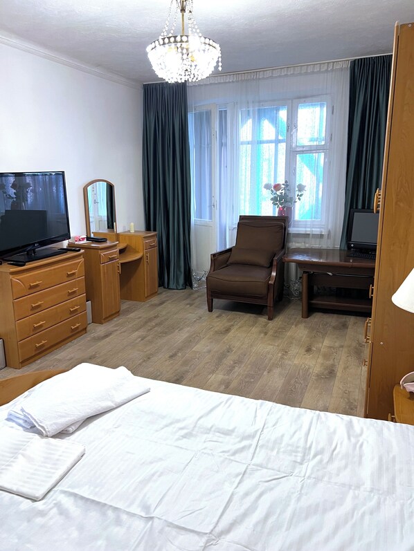 1 bedroom, iron/ironing board, WiFi, bed sheets