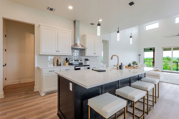 Micro-ondes, lave-vaisselle