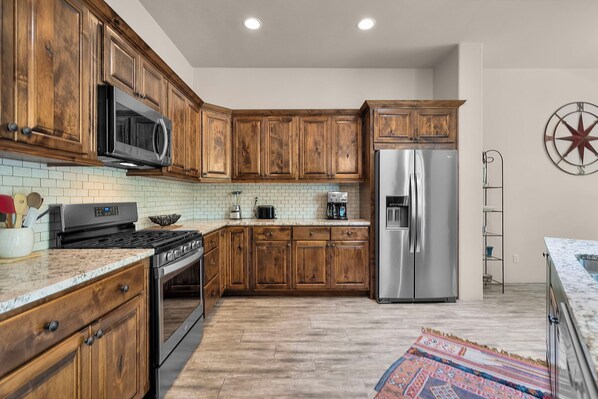 Microwave, oven, stovetop, dishwasher