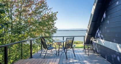 Upscale Lakefront ADU w/ Access to Pickleball Court