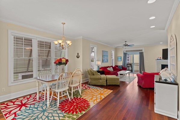 Televisión y oficina 