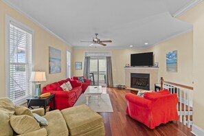 Televisión y oficina 