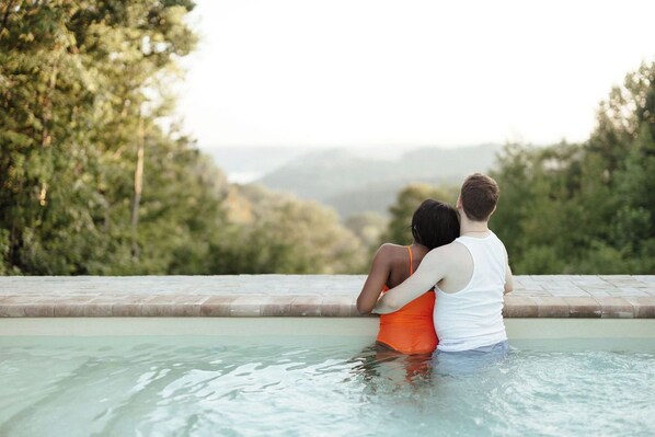 Piscine extérieure, piscine chauffée