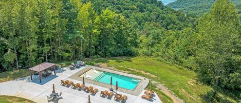 Outdoor pool, a heated pool