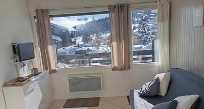 A 5 min du tĂ©lĂ©siĂšge La Legette, Studio-Cabine 21mÂČ Les Saisies