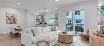 Azul Townhomes A3 - Sunrise