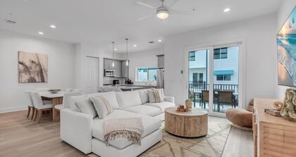 Azul Townhomes A3 - Sunrise