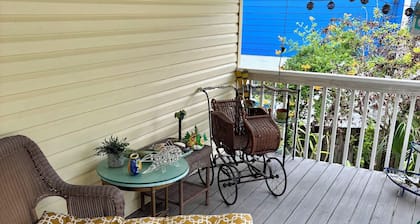 Salty Kayaker's Red Fish Cove Cottage