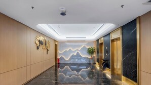Lift - kaiyalunjiudian (Shantou)